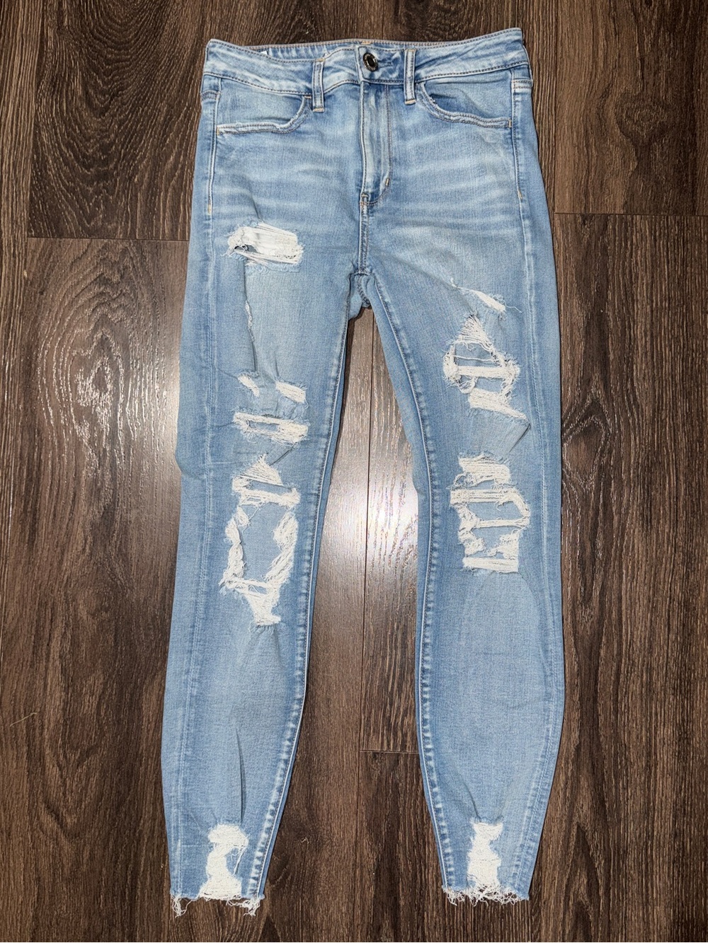 American Eagle Super Stretch X Distressed Skinny Jeans Size 6 Light Wash
